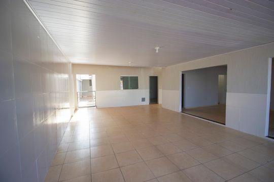Área externa de casa à venda com 6 quartos, 300m² em Qse 10, Brasília