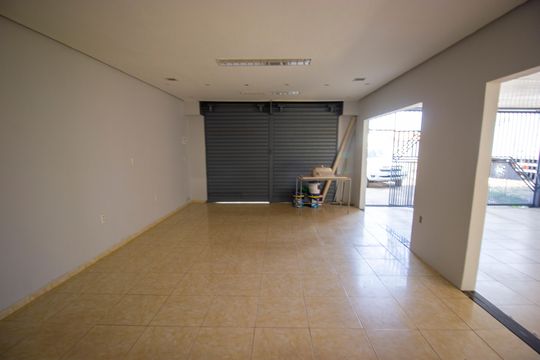 Área externa de casa à venda com 6 quartos, 300m² em Qse 10, Brasília