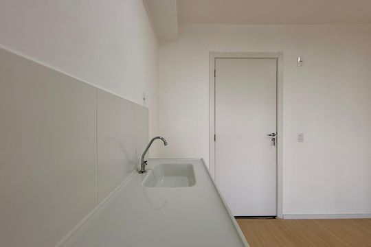 Cozinha de apartamento para alugar com 2 quartos, 30m² em Santo Amaro, São Paulo