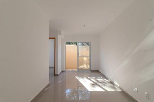 Apartamento para alugar com 2 quartos, 43m² em Jardim Itu, Porto Alegre