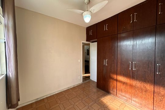 Casa para alugar com 2 quartos, 360m² em Incofindência, Belo Horizonte
