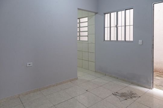 Sala de casa para alugar com 2 quartos, 80m² em Parque Continental Ii, Guarulhos