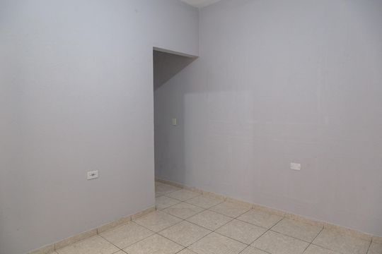 Casa para alugar com 2 quartos, 80m² em Parque Continental Ii, Guarulhos