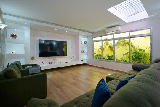 Sala de casa à venda com 3 quartos, 456m² em Interlagos, São Paulo
