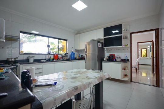 Cozinha de casa à venda com 3 quartos, 456m² em Interlagos, São Paulo