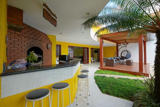 Área externa de casa à venda com 3 quartos, 456m² em Interlagos, São Paulo