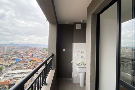 Varanda - Área de Serviço de kitnet/studio para alugar com 2 quartos, 39m² em Jaguaribe, Osasco