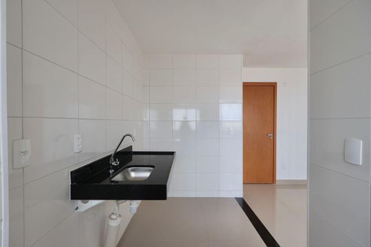 Cozinha de apartamento para alugar com 2 quartos, 43m² em Vila Satúrnia, Campinas