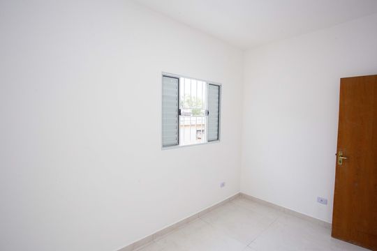Quarto de apartamento para alugar com 1 quarto, 28m² em Piraporinha, Diadema