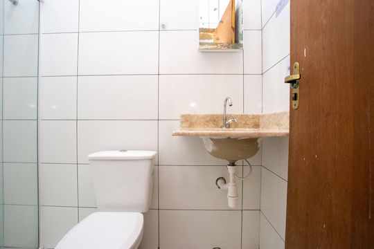 Banheiro de apartamento para alugar com 1 quarto, 28m² em Piraporinha, Diadema