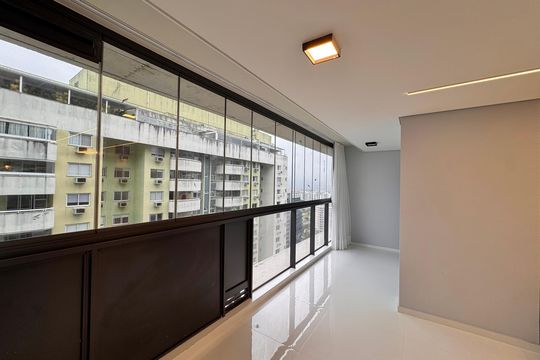 Varanda de apartamento para alugar com 2 quartos, 80m² em Recreio dos Bandeirantes, Rio de Janeiro