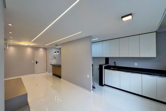 Sala de apartamento para alugar com 2 quartos, 80m² em Recreio dos Bandeirantes, Rio de Janeiro