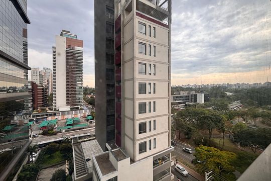 Vista do Quarto de apartamento para alugar com 1 quarto, 53m² em Indianópolis, São Paulo