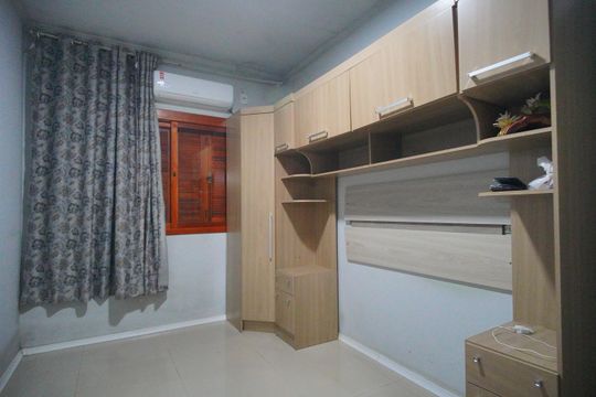 Quarto 1 de casa para alugar com 2 quartos, 52m² em Bairro Vargas, Sapucaia do Sul