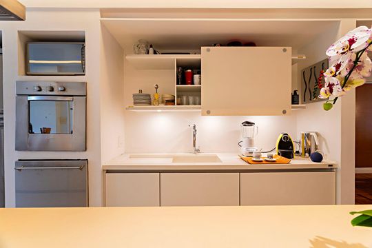 Cozinha de apartamento para alugar com 3 quartos, 190m² em Consolação, São Paulo