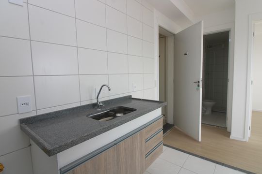 Cozinha de apartamento para alugar com 2 quartos, 7m² em Cidade Antônio Estêvão de Carvalho, São Paulo