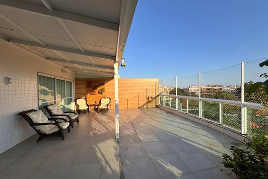 Varanda de apartamento à venda com 3 quartos, 252m² em Recreio dos Bandeirantes, Rio de Janeiro
