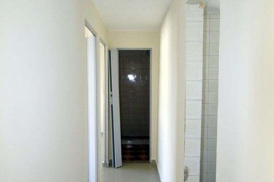 Corredor de apartamento à venda com 2 quartos, 48m² em Coelho Neto, Rio de Janeiro