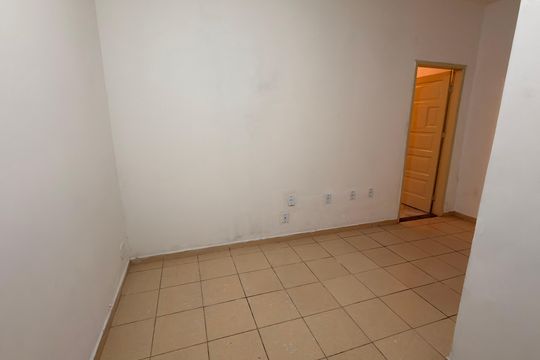 Sala de apartamento para alugar com 2 quartos, 60m² em Vila São Luis, Duque de Caxias