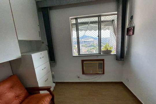 Quarto 1 de apartamento para alugar com 2 quartos, 80m² em Todos Os Santos, Rio de Janeiro
