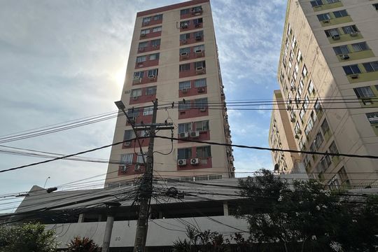 Fachada do Prédio de apartamento para alugar com 2 quartos, 80m² em Todos Os Santos, Rio de Janeiro
