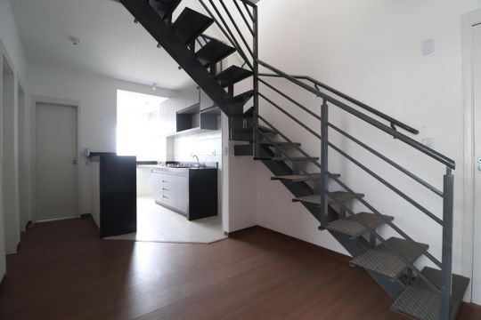 Sala de apartamento para alugar com 2 quartos, 110m² em Laranjeiras, Uberlândia