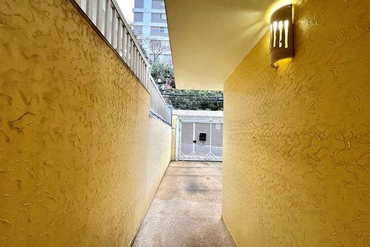 Entrada de casa à venda com 3 quartos, 200m² em Planalto Paulista, São Paulo