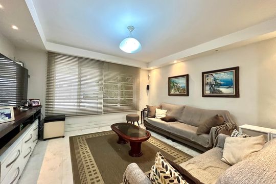 Sala de casa à venda com 3 quartos, 200m² em Planalto Paulista, São Paulo