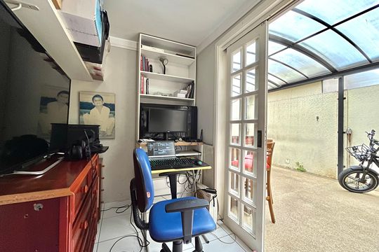 Escritório de casa à venda com 3 quartos, 200m² em Planalto Paulista, São Paulo
