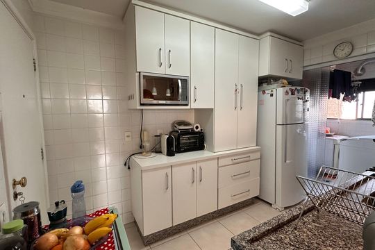 Cozinha de apartamento para alugar com 3 quartos, 89m² em Santo Amaro, São Paulo