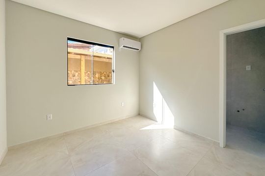Casa para alugar com 2 quartos, 105m² em São João do Rio Vermelho, Florianópolis