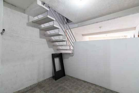 Área de Serviço de casa para alugar com 1 quarto, 50m² em Vila Ré, São Paulo