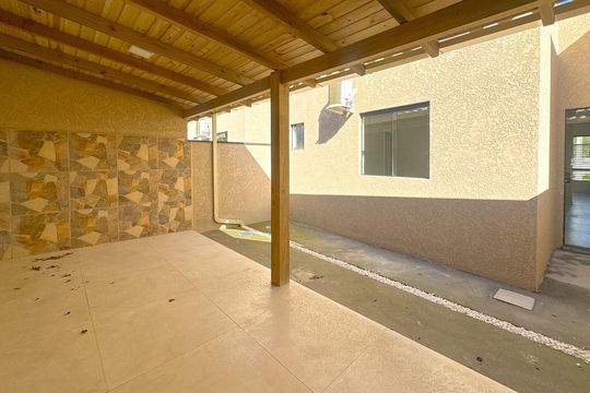 Casa para alugar com 2 quartos, 105m² em São João do Rio Vermelho, Florianópolis