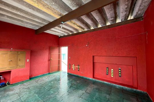Garagem de casa à venda com 3 quartos, 140m² em Jardim Petroni, São Bernardo do Campo