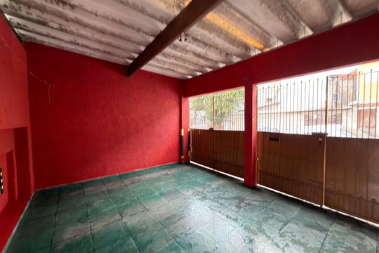 Garagem de casa à venda com 3 quartos, 140m² em Jardim Petroni, São Bernardo do Campo