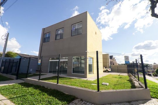 Placa de apartamento para alugar com 1 quarto, 31m² em Novo Mundo, Curitiba