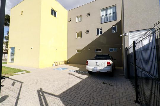 Garagem de apartamento para alugar com 1 quarto, 31m² em Novo Mundo, Curitiba
