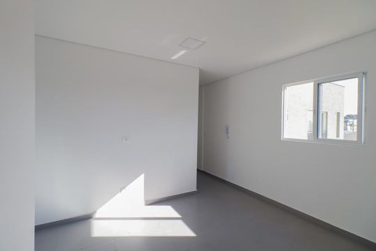 Cozinha e Área de Serviço de apartamento para alugar com 1 quarto, 31m² em Novo Mundo, Curitiba