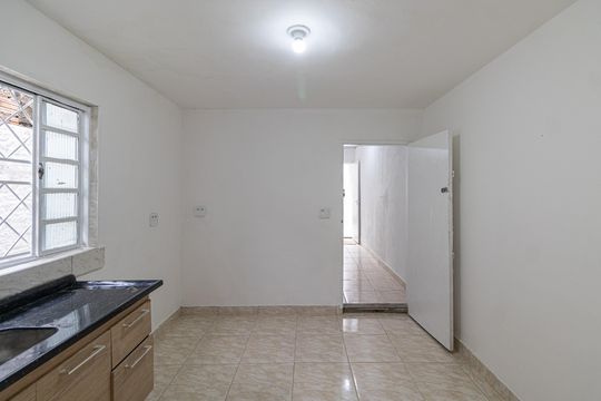 Cozinha de casa para alugar com 2 quartos, 55m² em Vila Santa Teresinha, São Paulo