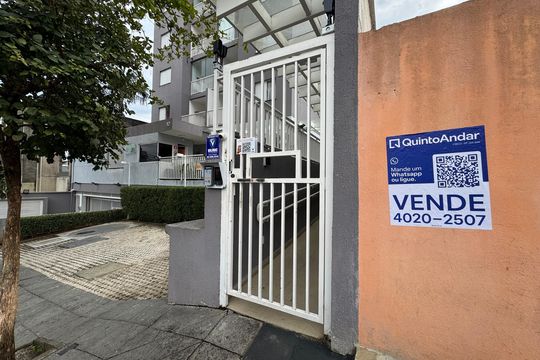 Fachada com PLACA GRANDE de apartamento à venda com 2 quartos, 55m² em Quitaúna, Osasco