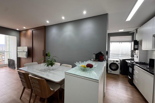 Apartamento à venda com 2 quartos, 55m² em Quitaúna, Osasco