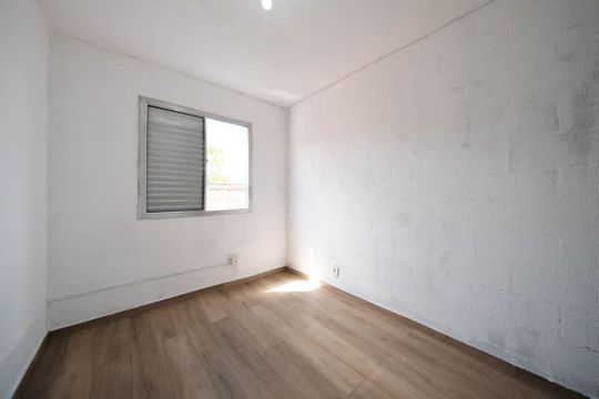 Quarto 2 de apartamento para alugar com 2 quartos, 56m² em Cohab Padre Jose de Anchieta, São Paulo