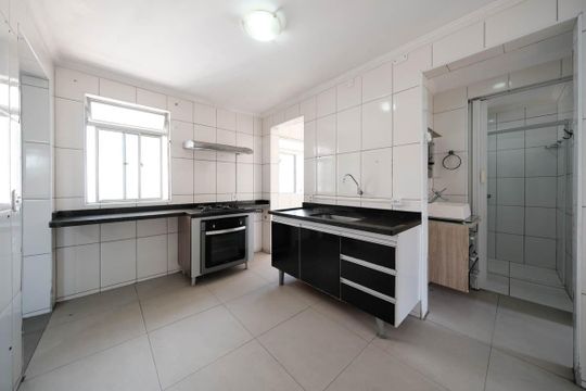 Cozinha e Área de Serviço de apartamento para alugar com 2 quartos, 56m² em Cohab Padre Jose de Anchieta, São Paulo