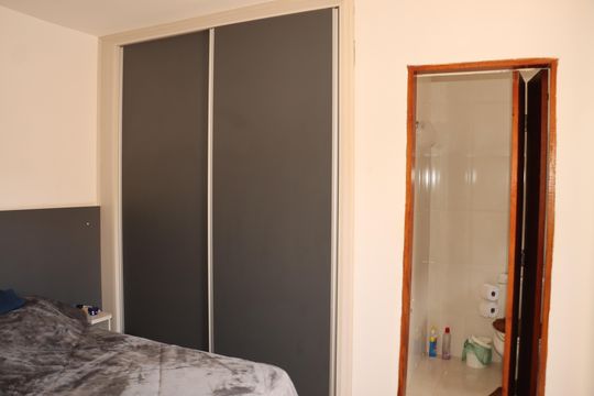 Casa à venda com 7 quartos, 250m² em Jardim Santa Teresinha, São Paulo