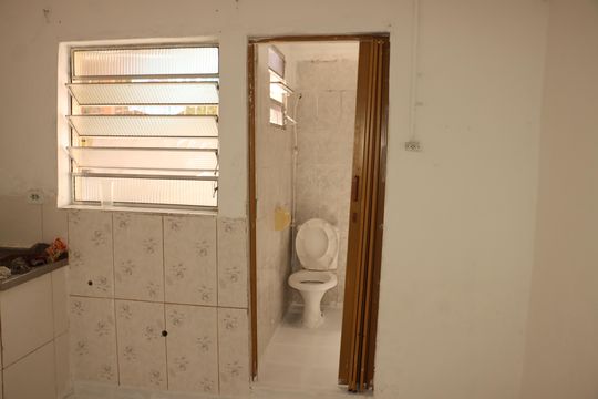 Casa à venda com 7 quartos, 250m² em Jardim Santa Teresinha, São Paulo