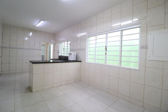 Cozinha de casa para alugar com 4 quartos, 330m² em Jardim das Palmeiras, Uberlândia