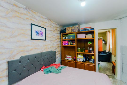 Quarto  de casa à venda com 2 quartos, 176m² em Jardim Aida, Guarulhos