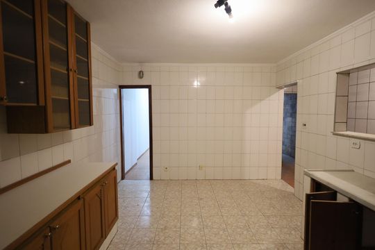 Cozinha de casa para alugar com 3 quartos, 280m² em Cidade São Francisco, São Paulo