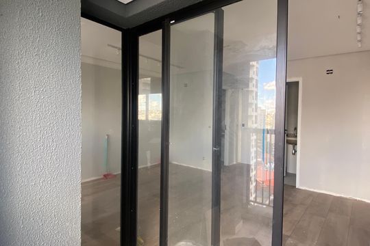 Varanda de kitnet/studio à venda com 1 quarto, 36m² em Km 18, Osasco