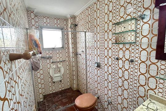 Banheiro da Suíte de apartamento à venda com 4 quartos, 170m² em Centro, Guarulhos